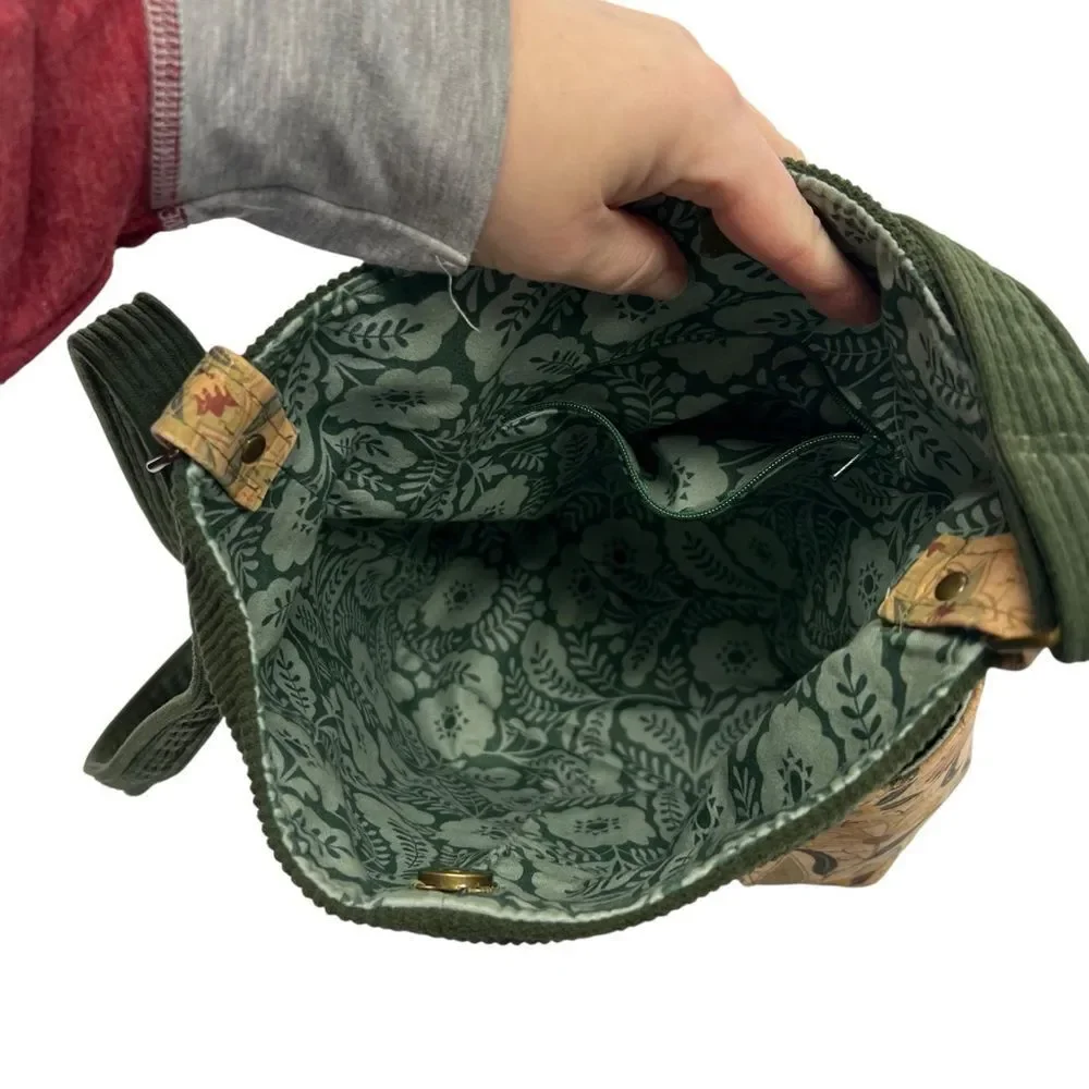Green Corduroy sewn in Tote Bag - Picture 11 of 13